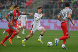 saelemaekers-accuse-simulazione-cremona-barella-inter-bastoni