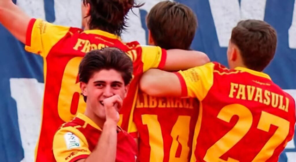 mattia-liberali-gol-assist-catanzaro-milan