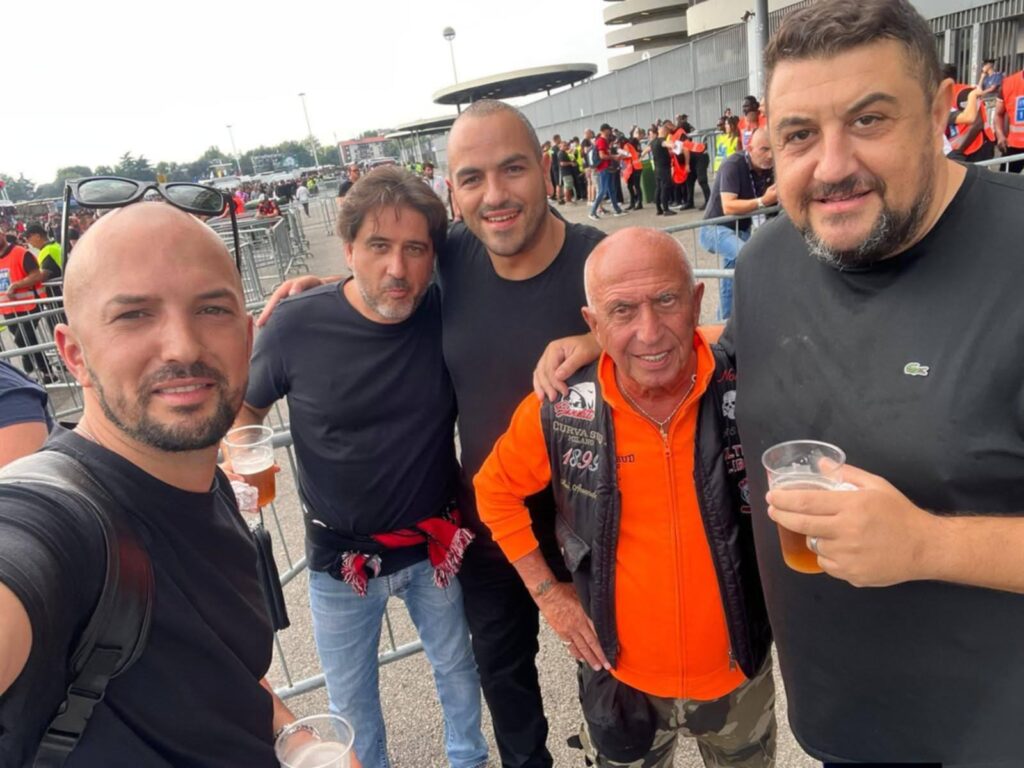 Il Milan Club Policoro con il "Barone"