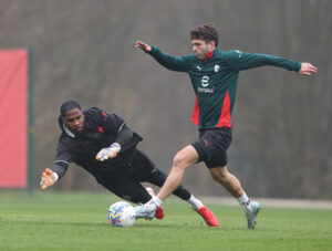 oggi-a-milanello-gabbia-presente-corsa-sul-campo-per-bartesaghi