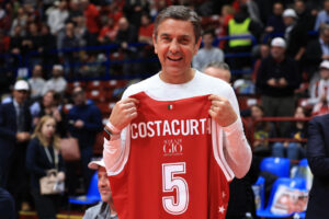 EA7 Emporio Armani Milan v Anadolu Efes Istanbul - 2022/2023 Turkish Airlines EuroLeague