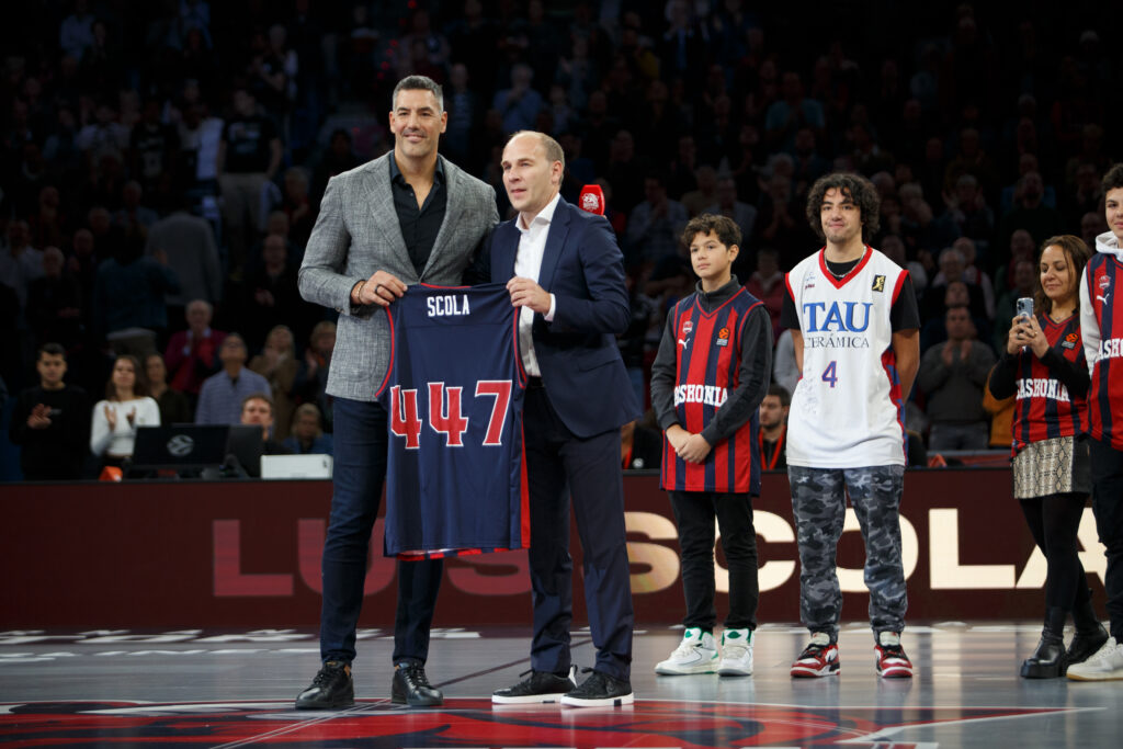 Baskonia Vitoria Gasteiz v Partizan Mozzart Bet Belgrade - Turkish Airlines EuroLeague